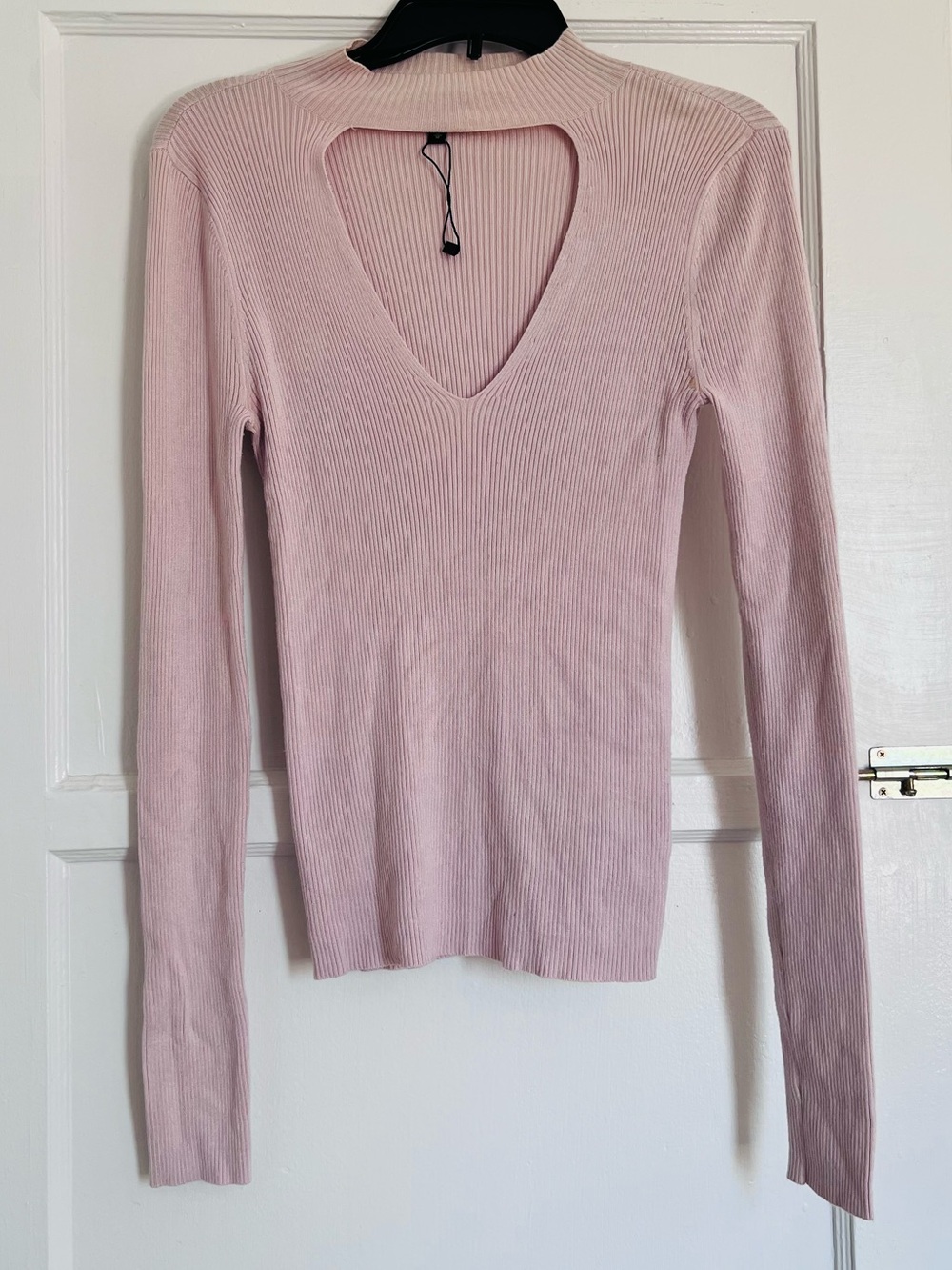 Express Ribbed V-Neck Long Sleeve Top - Light Pink
